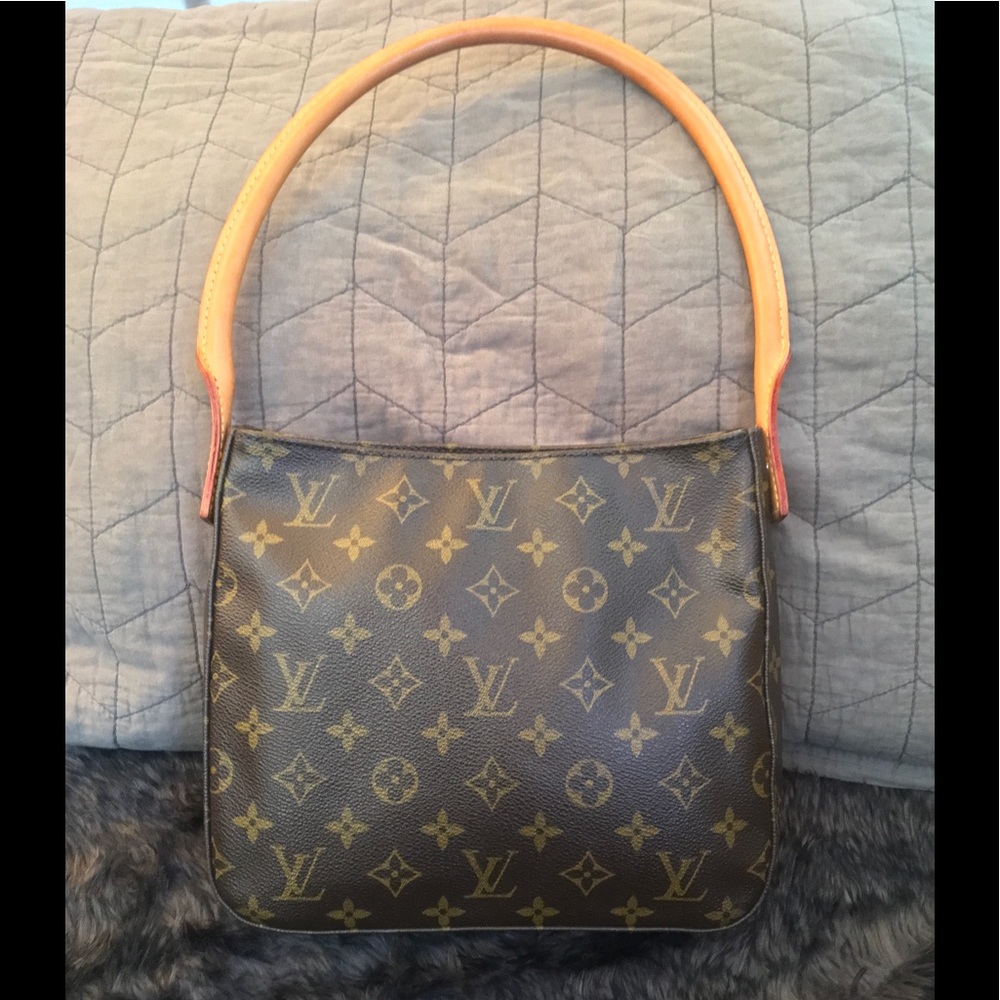 Louis Vuitton Looping MM